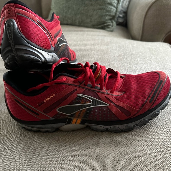 Mens Brooks Pure Cadence running shoes - Picture 1 of 6